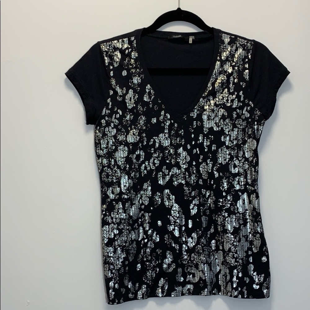 💯Tahari black/silver tee metallic print sz M